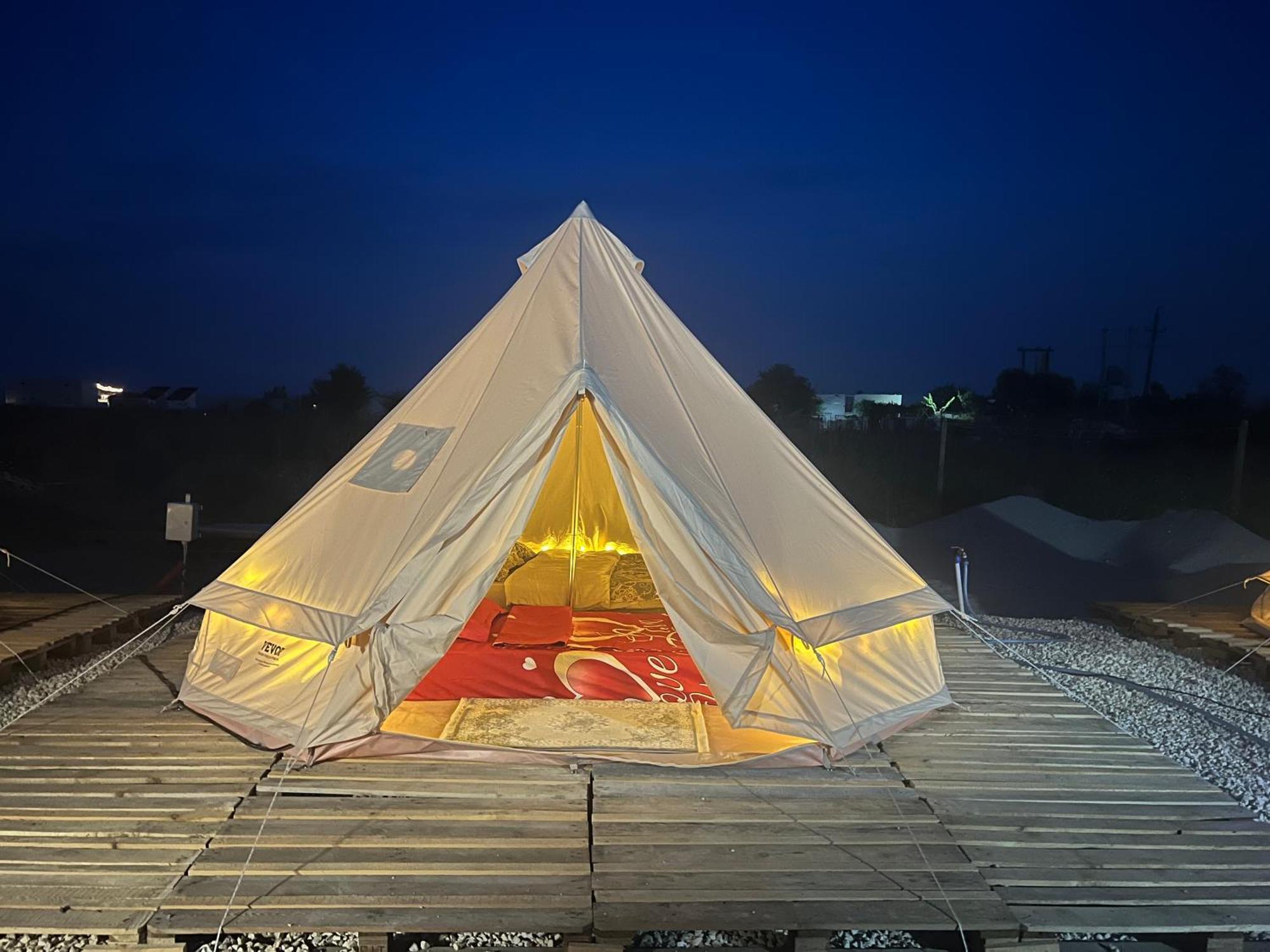 Meme Glamping Hotel Corbu  Eksteriør billede